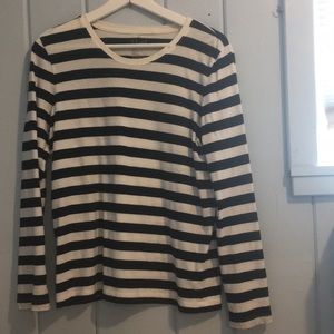 black n white striped long sleeve